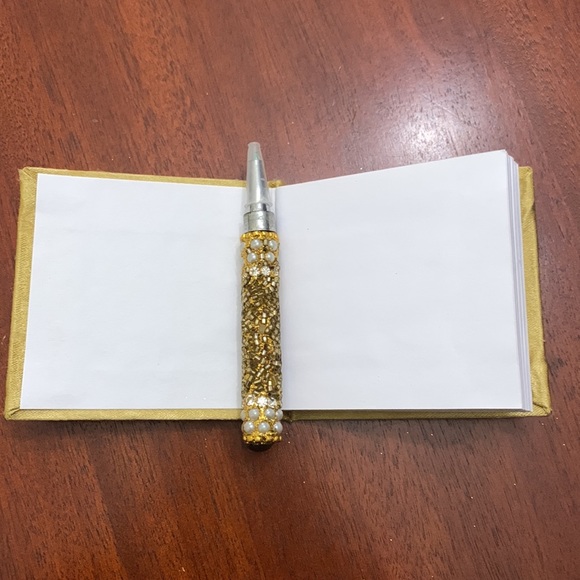 Pier 1 Mini Beaded “R” Monogram Note Pad - Picture 5 of 8